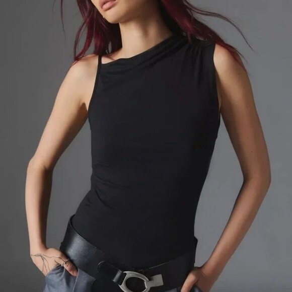๐ NWT Silence + Noise Lia Asymmetrical Tank Top, Size S - Picture 3 of 8